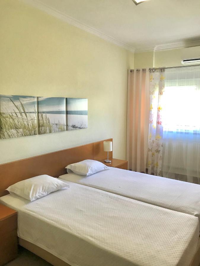 Abla Guest House Carcavelos  Esterno foto